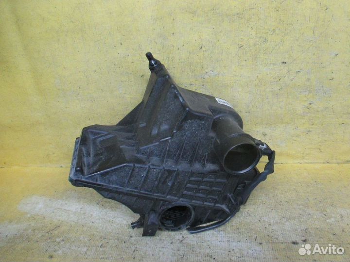 Корпус в.фильтра Nissan Note E11