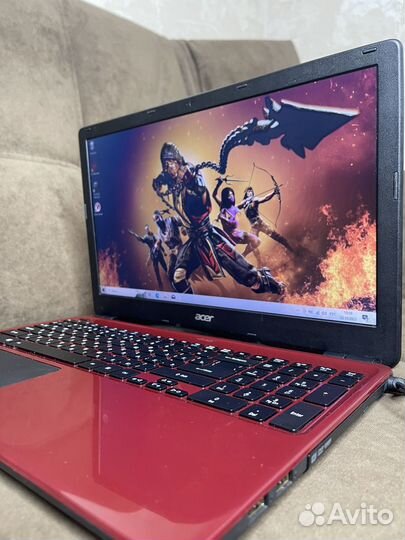Яркий мощный игровой Ноутбук