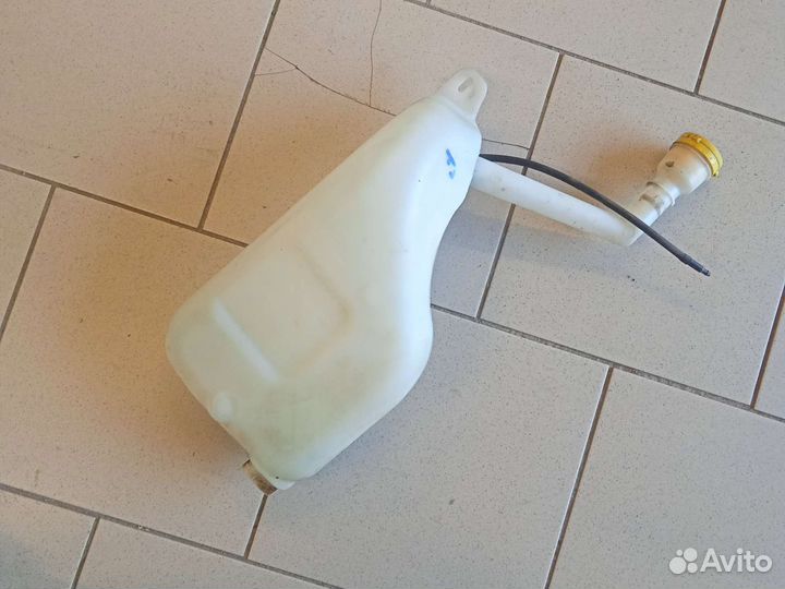 Бачок стеклоомывателя renault fluence