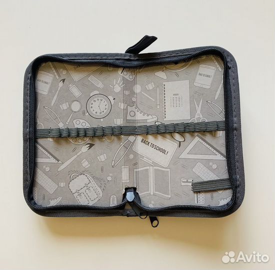 Пенал школьный