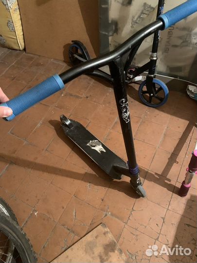 Самокат трюковой