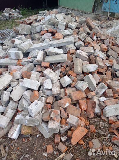 Кирпич бу