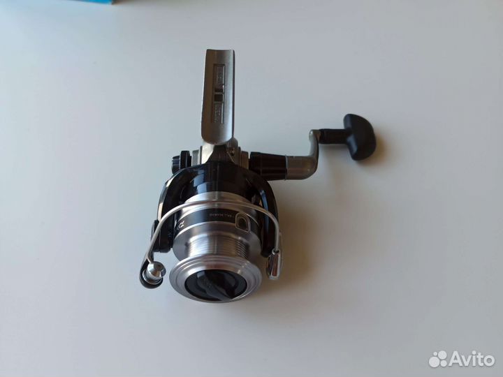 Катушка для спиннинга Daiwa Strikerforce 2500-B