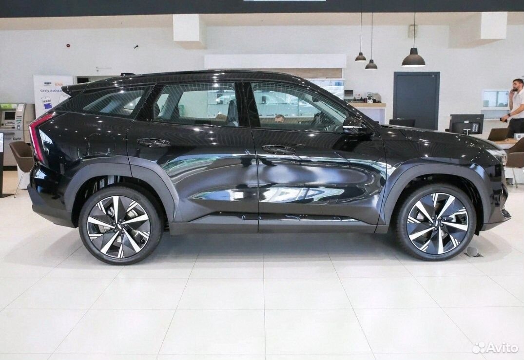 Geely Atlas 2.0 AT, 2024, 18 214 км купить в Москве | Автомобили 2024 ...