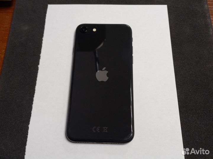 iPhone SE (2020), 64 ГБ