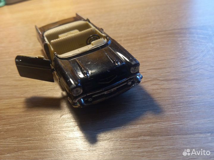 Модель автомобиля 1 к 40,1957 Chevrolet Bel Air