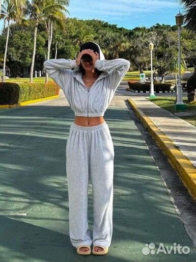 Спортивный костюм женский44 р