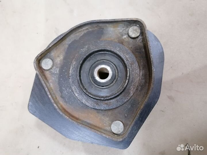 Опорный подшипник передней стойки Opel Vectra A