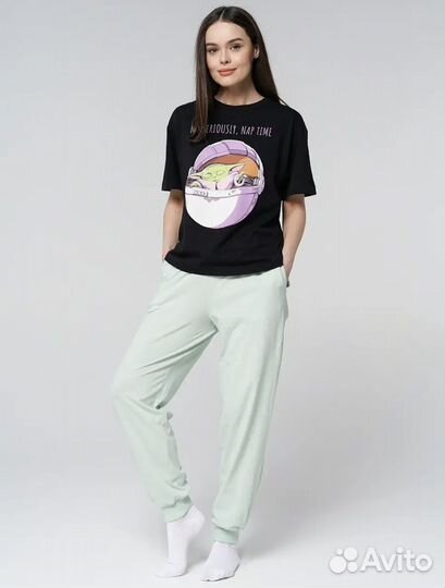 Штаны с монстерой и фламинго