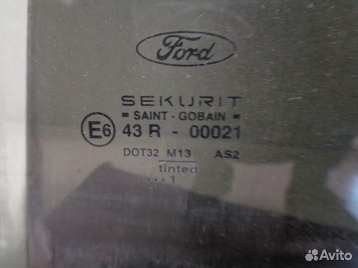 Стекло двери задней левой Ford Mondeo 3 2000-2007