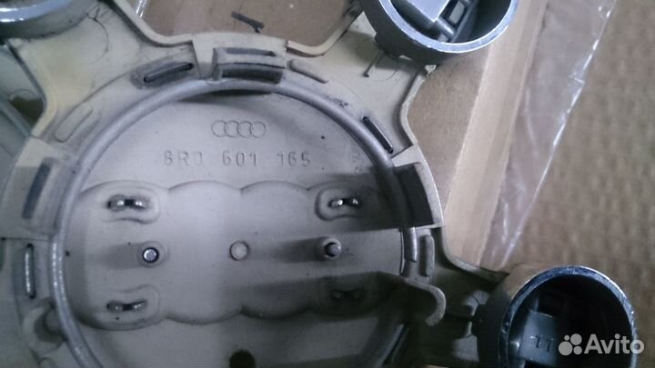 Колпачок для литого диска audi