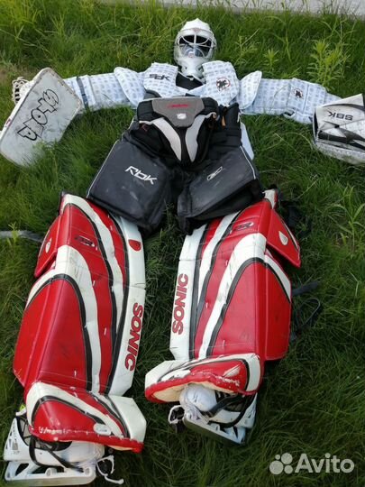 Хоккейная вратарская форма