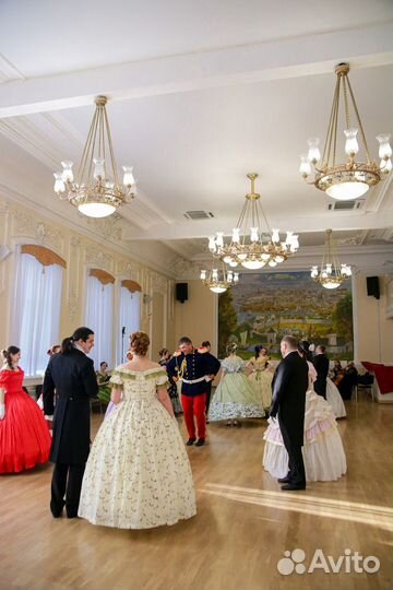 Занятия историческими танцами