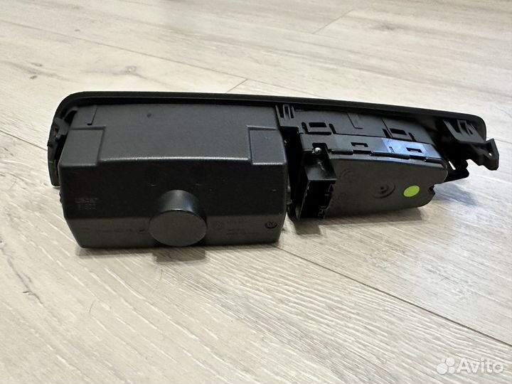 Блок кнопок стеклоподьемника пепельница bmw f01