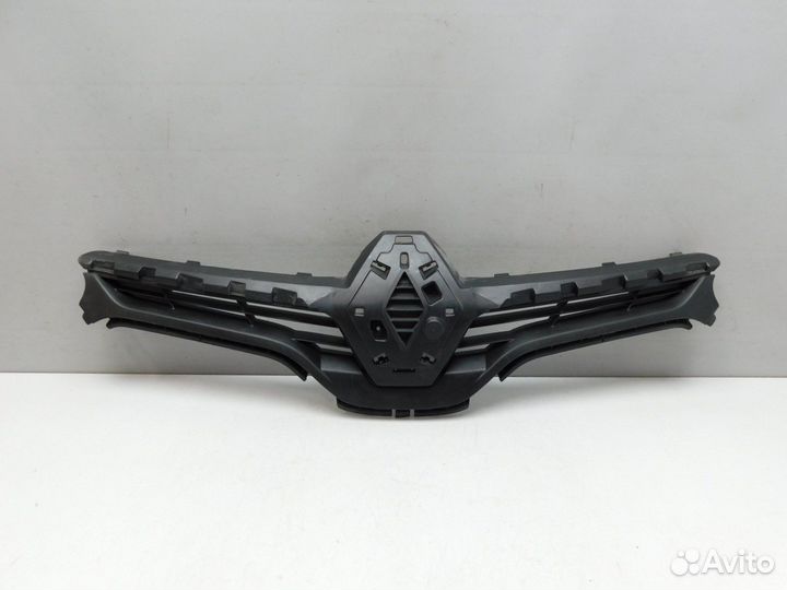 Решетка радиатора Renault Megane III (14856)