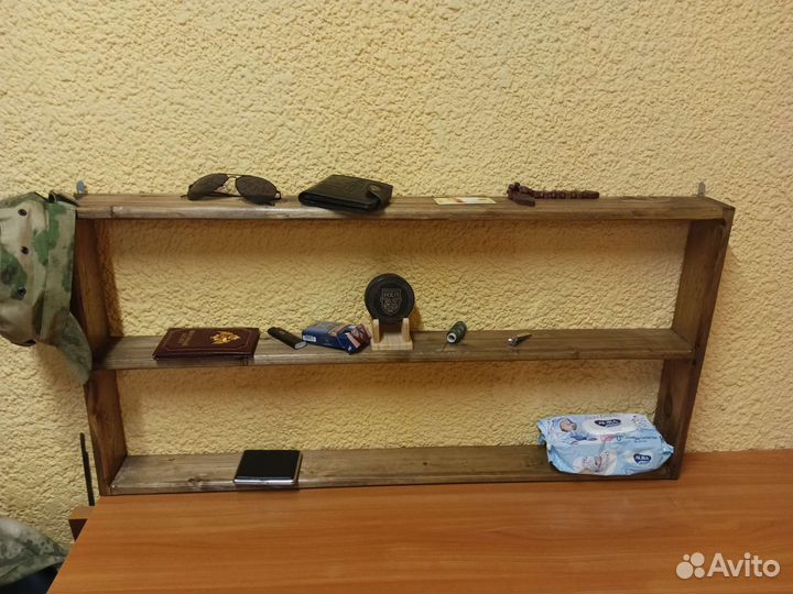 Полка настенная навесная из дерева