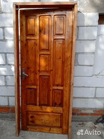 Дверь межкомнатная деревянная бу