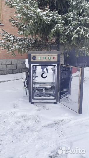 Компактная коптильня с функцией вяления