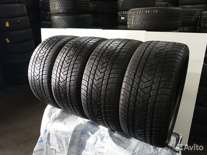 Pirelli Scorpion Winter 255/40 R21