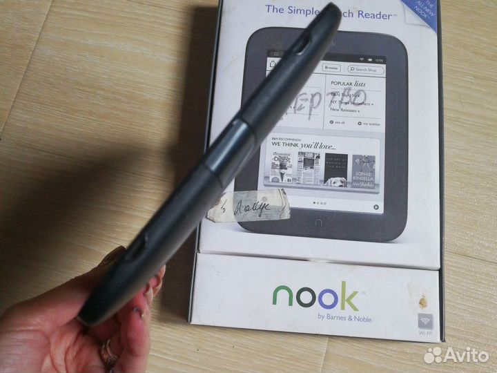 Электронная книга Nook simple touch