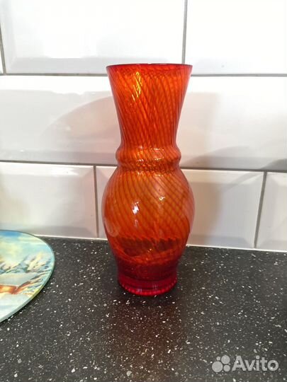 Ваза красное стекло СССР