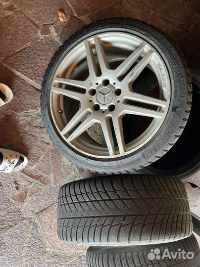 Диски с шинами на mercedes r18