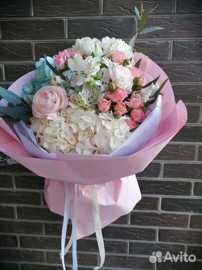 Доставка цветов (букетов)