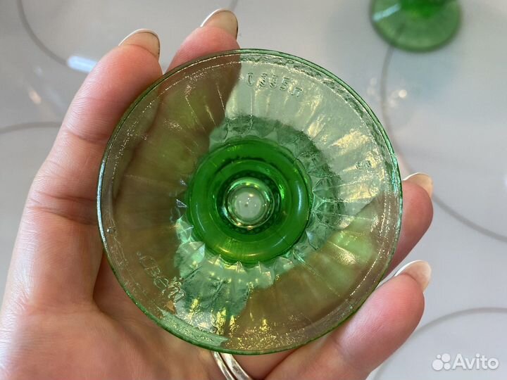 Бокал кубок зеленый 0,33 стекло 2 шт