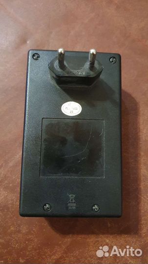 Зарядное устройство Ataba AT-508