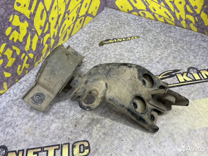 Кронштейн Опора коробки кпп Daewoo Matiz Матиз