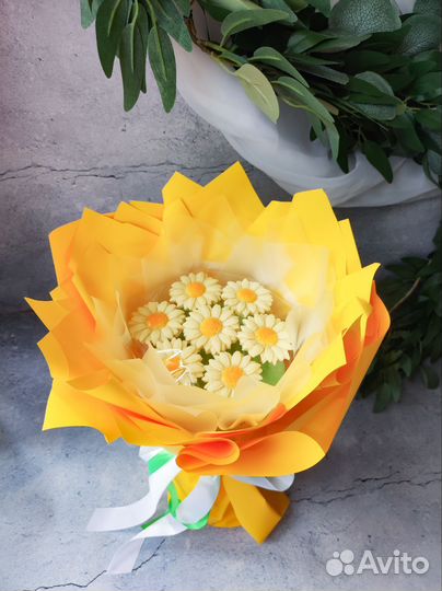 Ромашки из шоколада. Съедобный букет