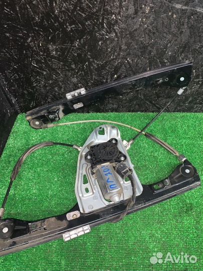Стеклоподъемник передний левый Mercedes-Benz