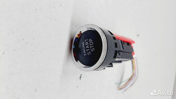 Кнопка запуска двигателя Toyota iQ