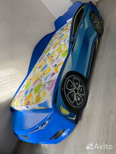 Детская кроватка машина