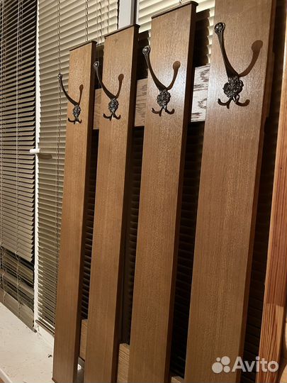 Вешалка в прихожую