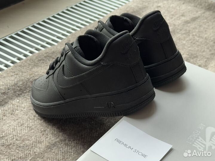 Nike Air Force 1 '07 Low Black