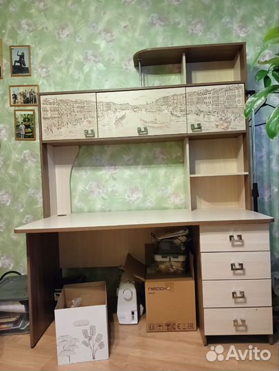 Компьютерный стол