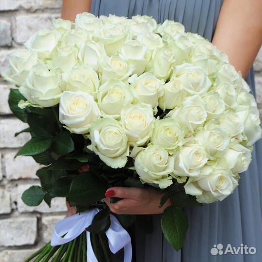 Белые розы букет