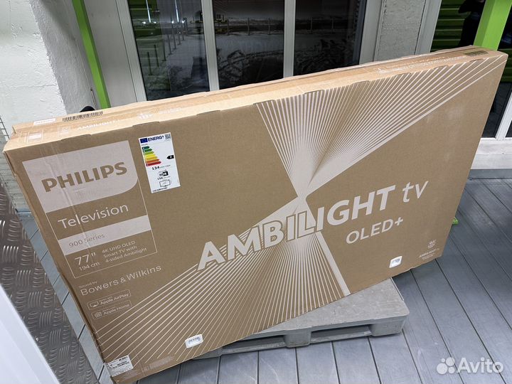 Телевизор Philips 77oled909