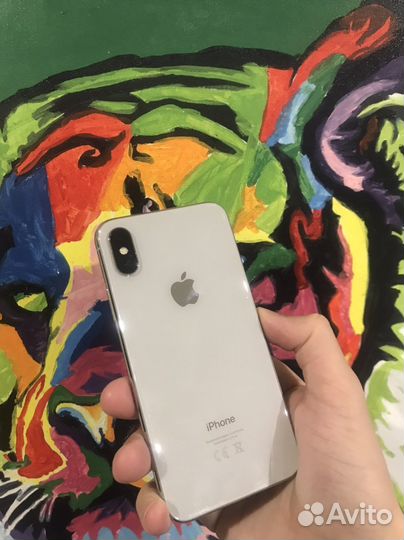 Телефон iPhone