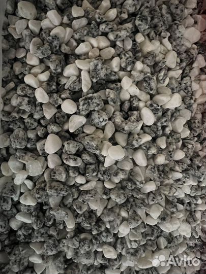 Аквариум с наполнителем и декором