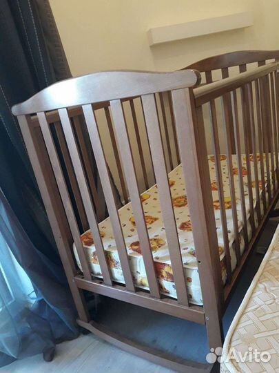Детская кроватка