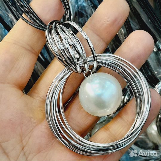 Колье в ассортименте