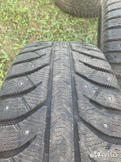 Bridgestone Ice Cruiser 7000 235/65 R17 108T