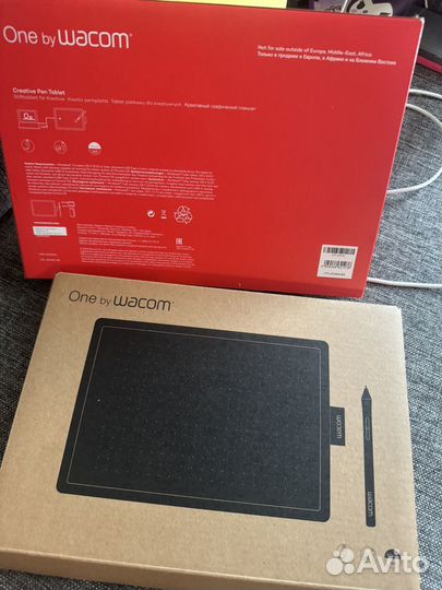 Графический планшет one by wacom M