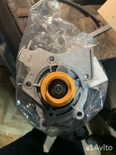 Помпа vw, Audi. 1.8tsi
