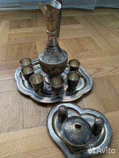 Набор серебряной посуды