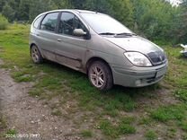 Renault Scenic 1.6 MT, 2002, битый, 290 000 км, с пробегом, цена 200 000 руб.