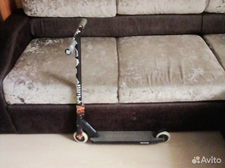 Самокат трюковой