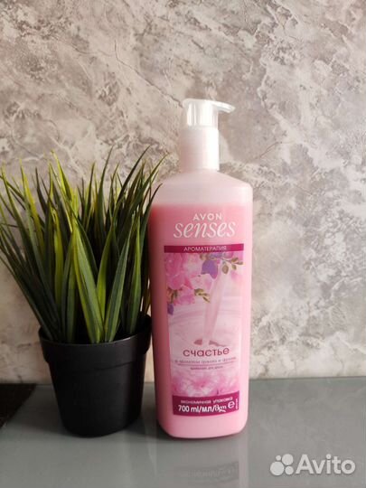 Гели для душа женские Avon